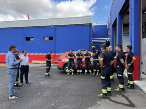 Kanarische Inseln Bomberos Aus Teneriffa Bieten Hilfe An