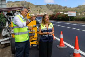 Teneriffa Santa Cruz Erneuerung Der Straßenkennzeichnung über 600 Kilometer